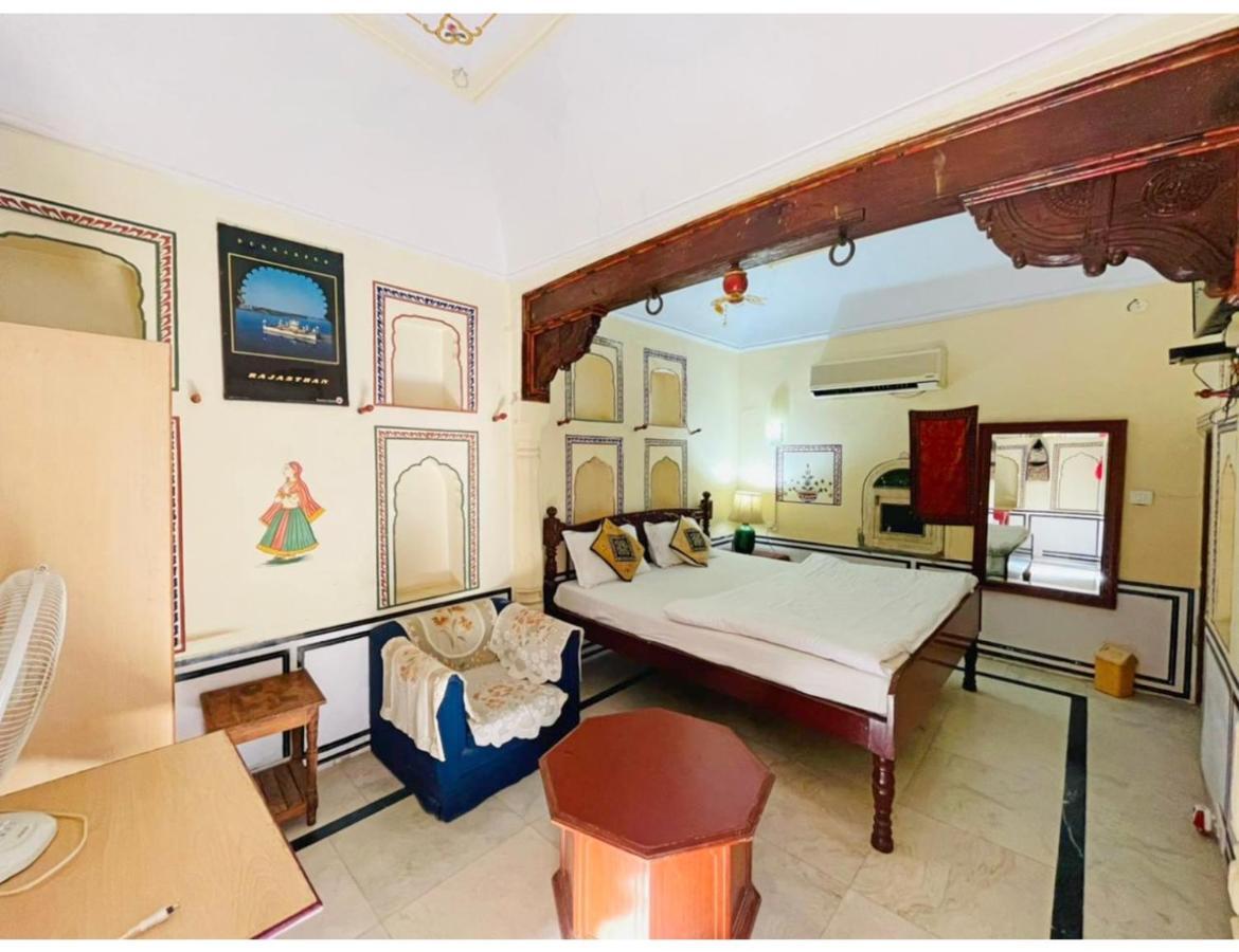Singhasan Haveli, Mandawa Apartment Exterior photo